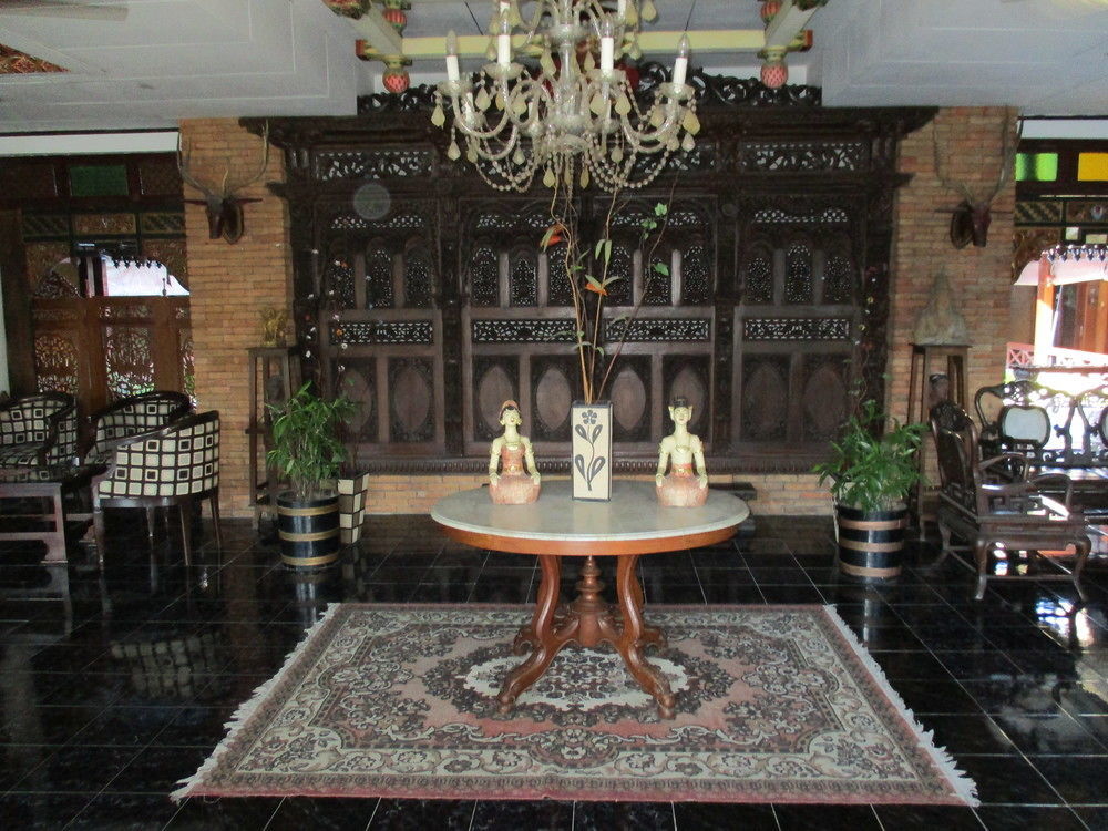 Hotel Istana Batik Ratna Jogyakarta Zewnętrze zdjęcie