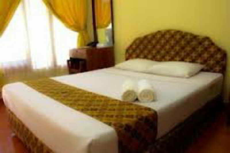 Hotel Istana Batik Ratna Jogyakarta Zewnętrze zdjęcie